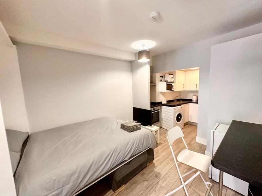 Apartment Charming In Lee
